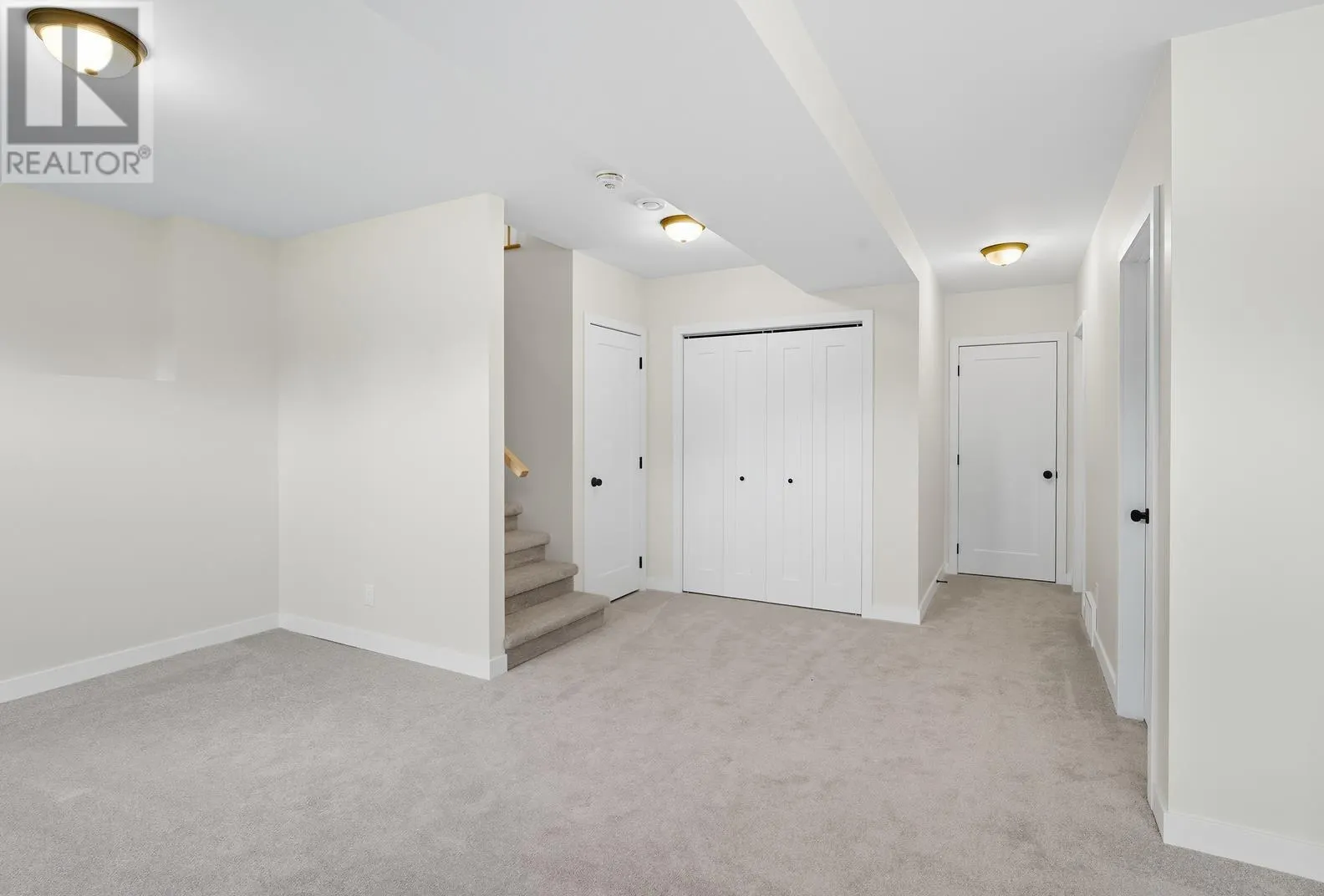 237 Pentagon BLVD
