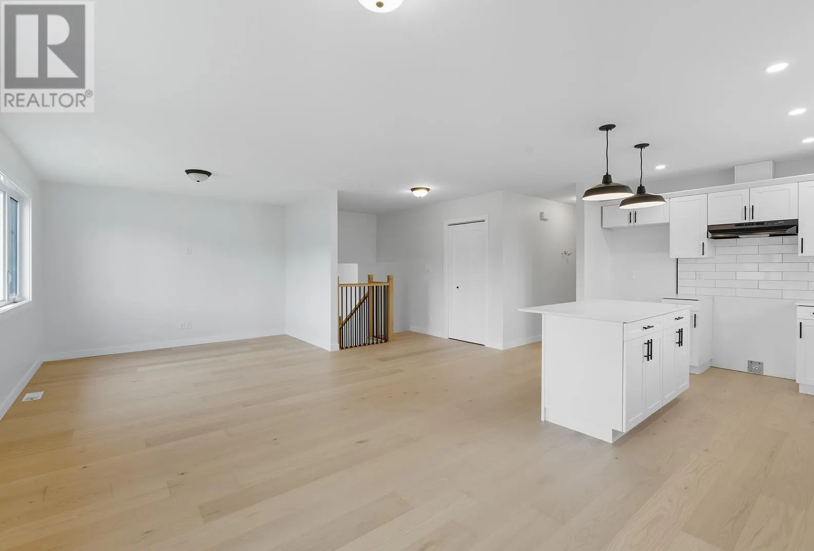 237 Pentagon BLVD