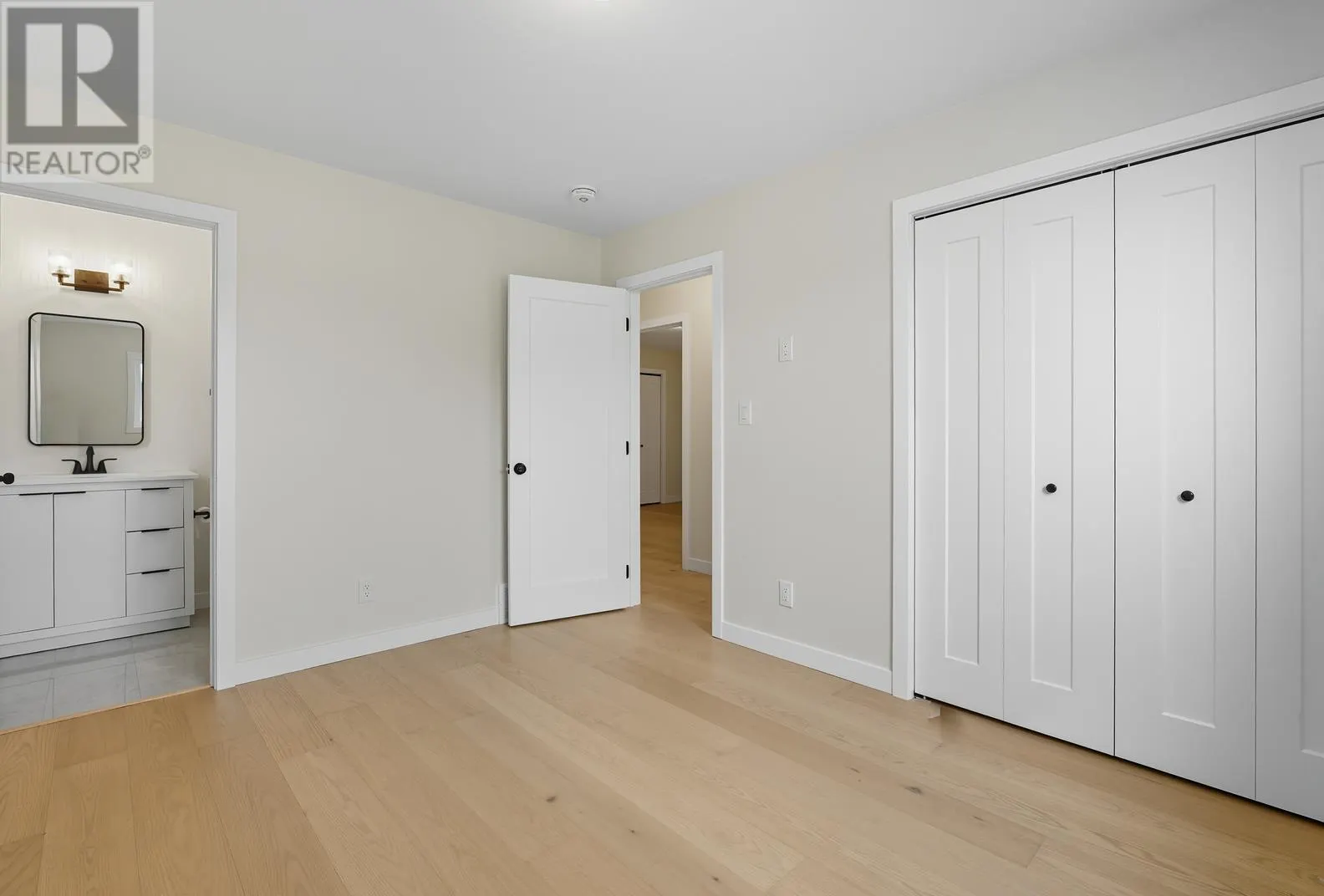 237 Pentagon BLVD