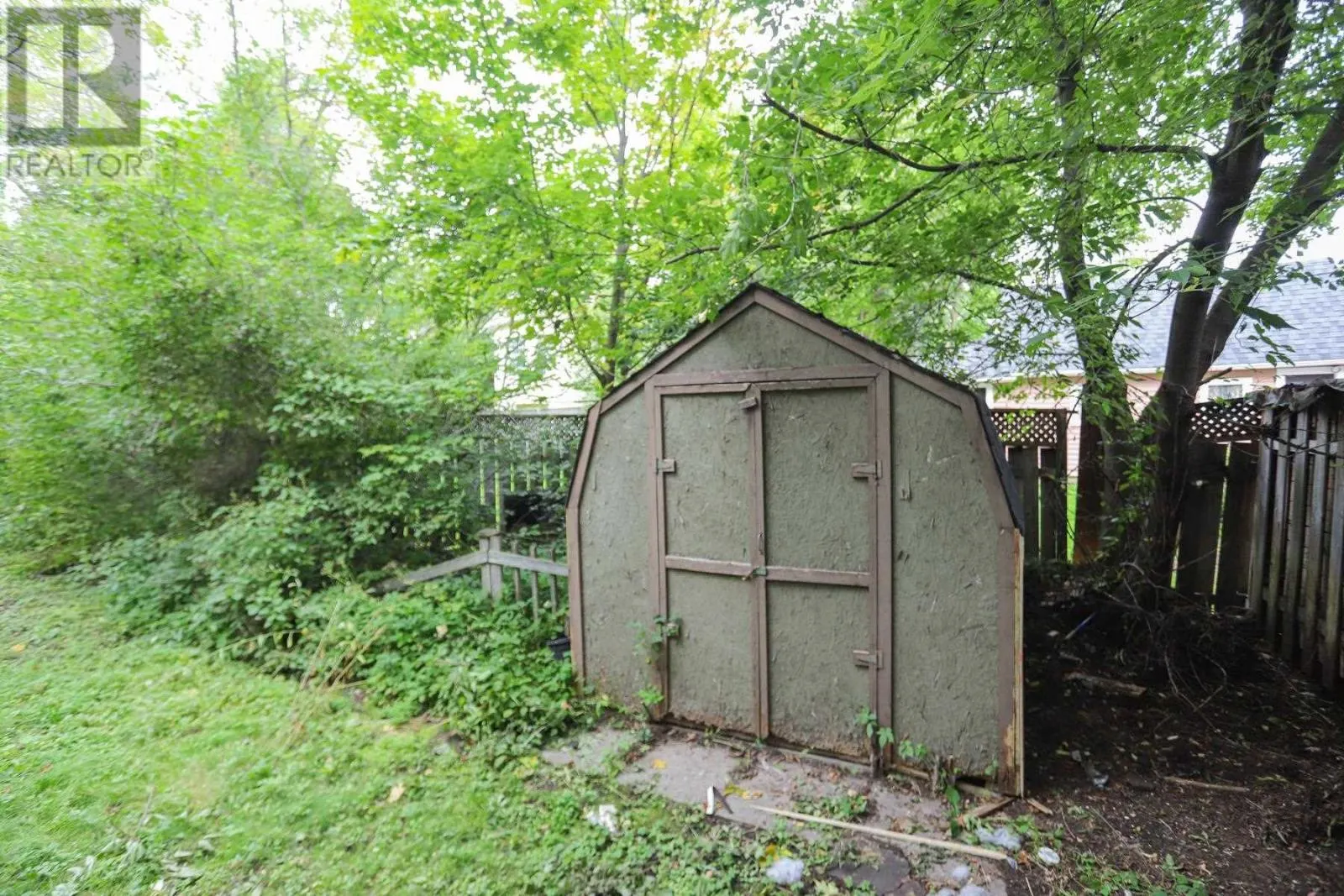 3 Riverview AVE
