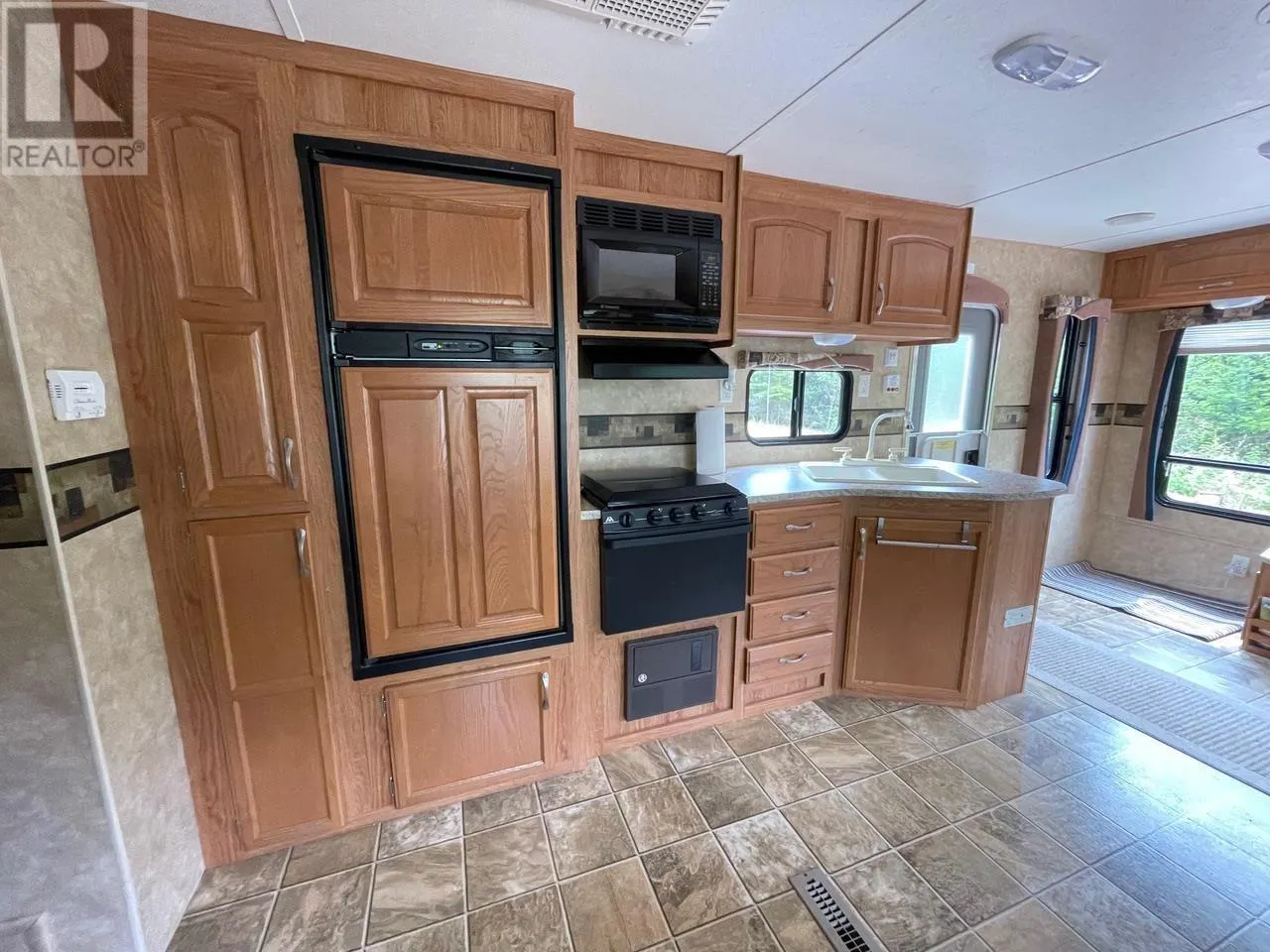 1219 Bluewater RD