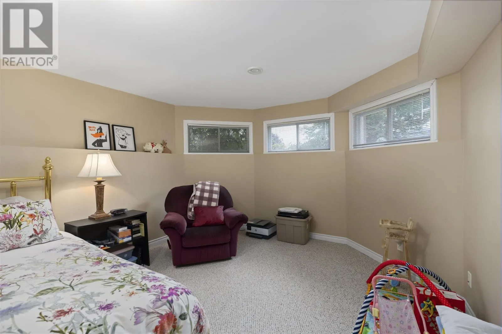 119 Fields SQ