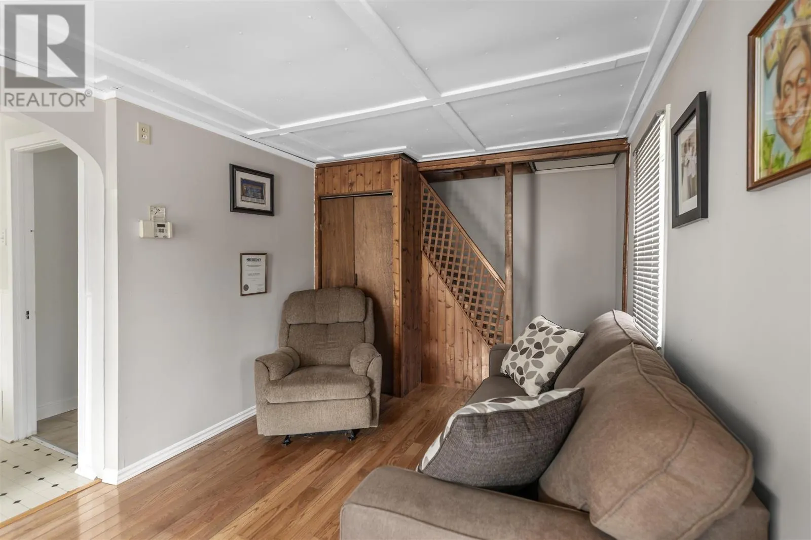 21 Cameron AVE