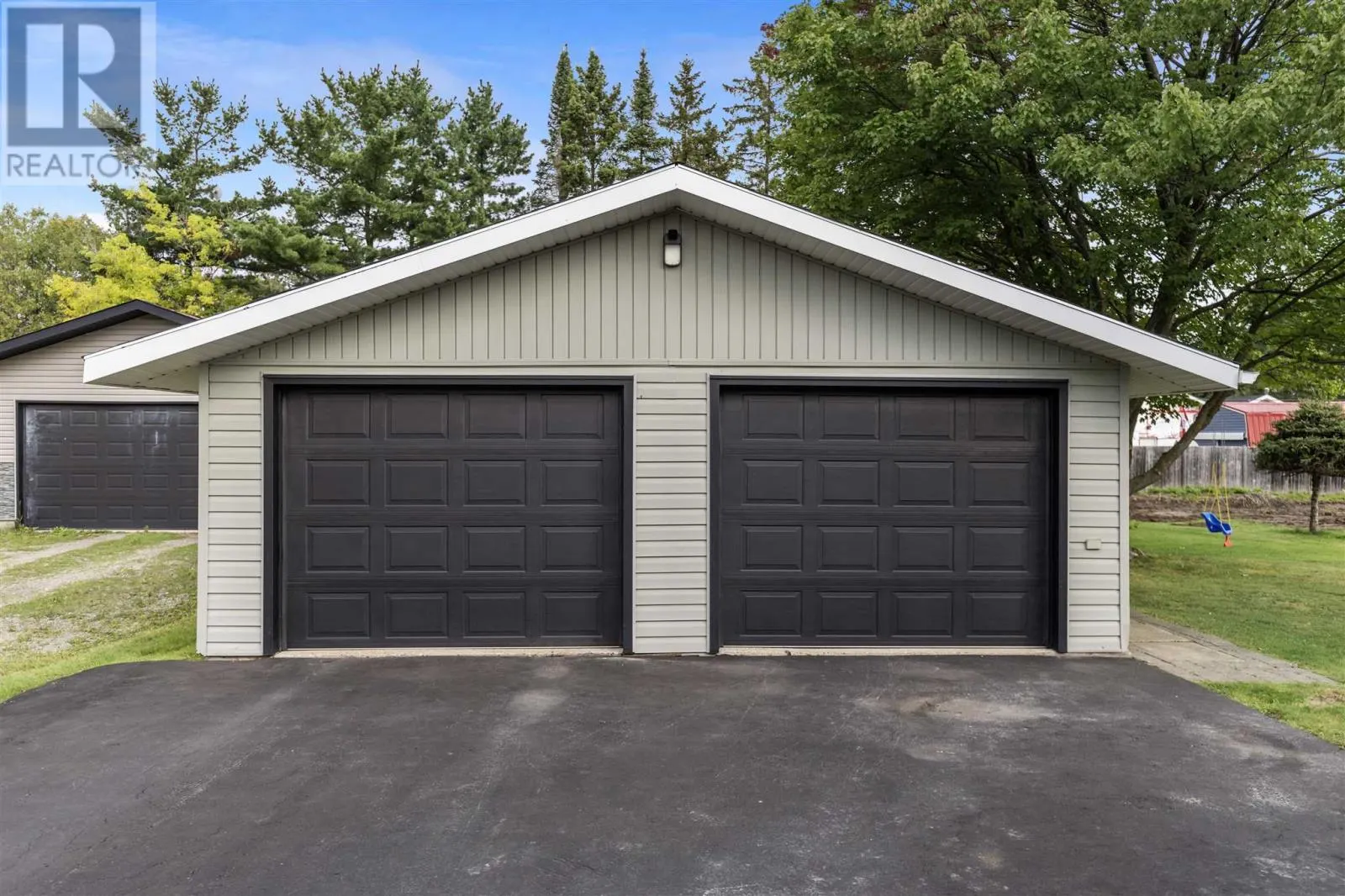 40 Terrance AVE