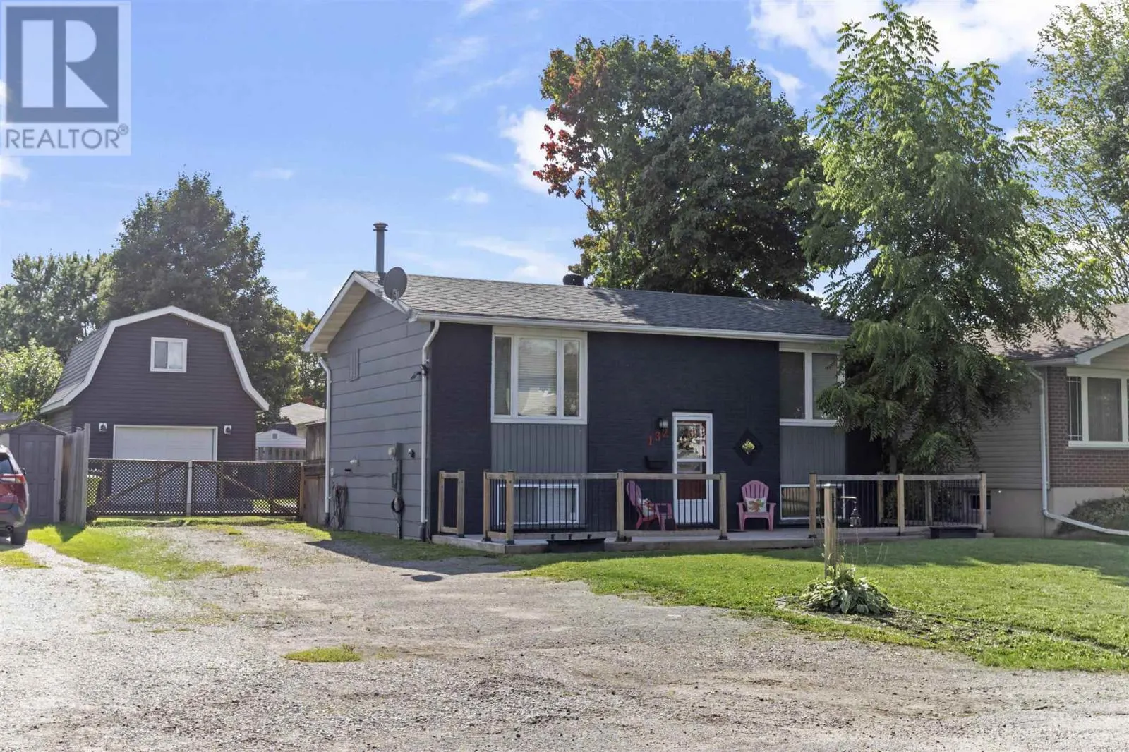 132 Murphy ST