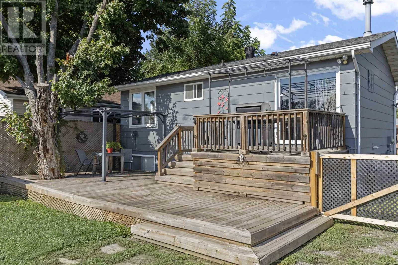 132 Murphy ST