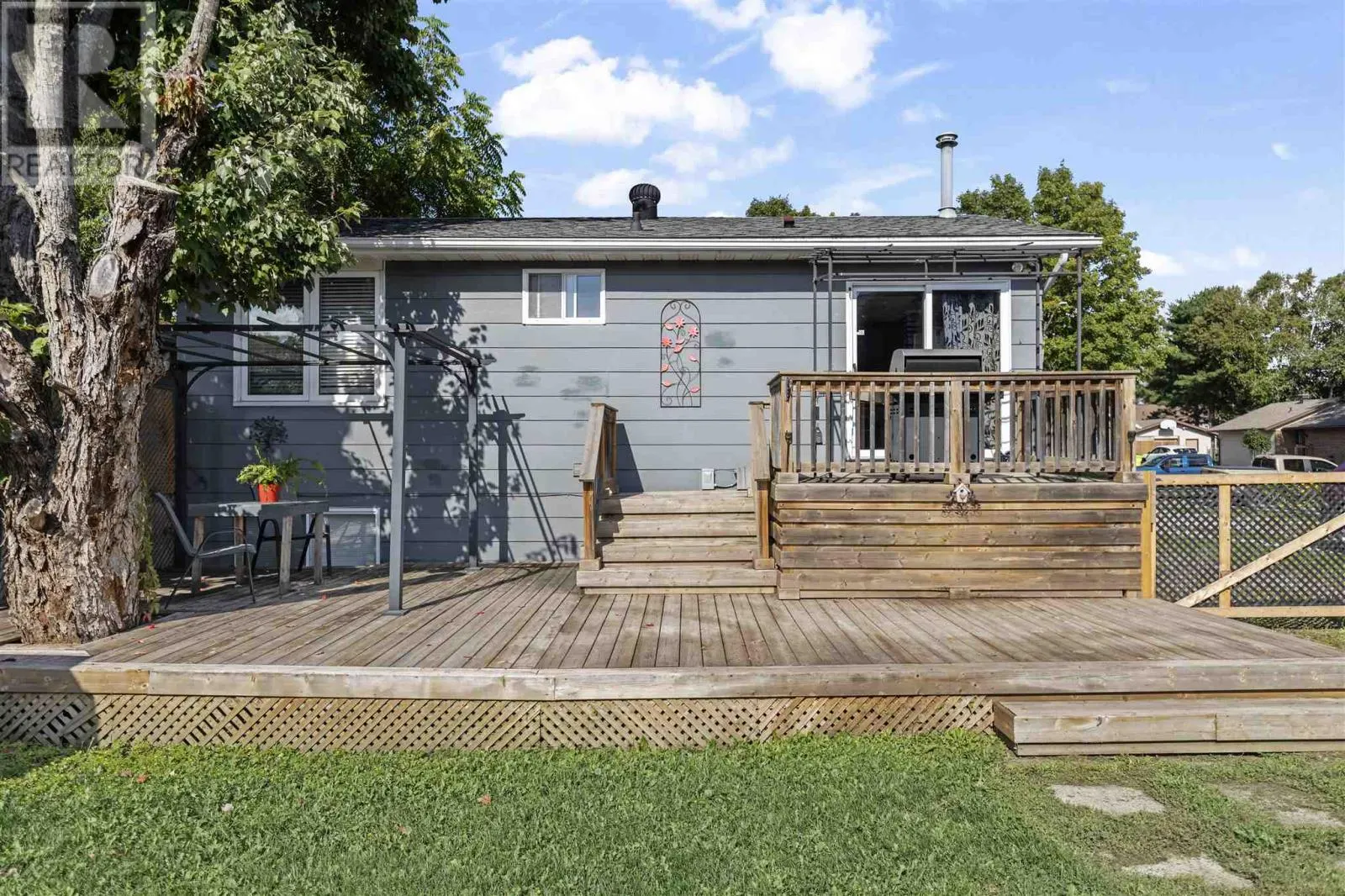 132 Murphy ST