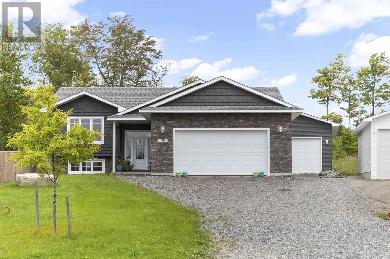 39 Saddle CRES