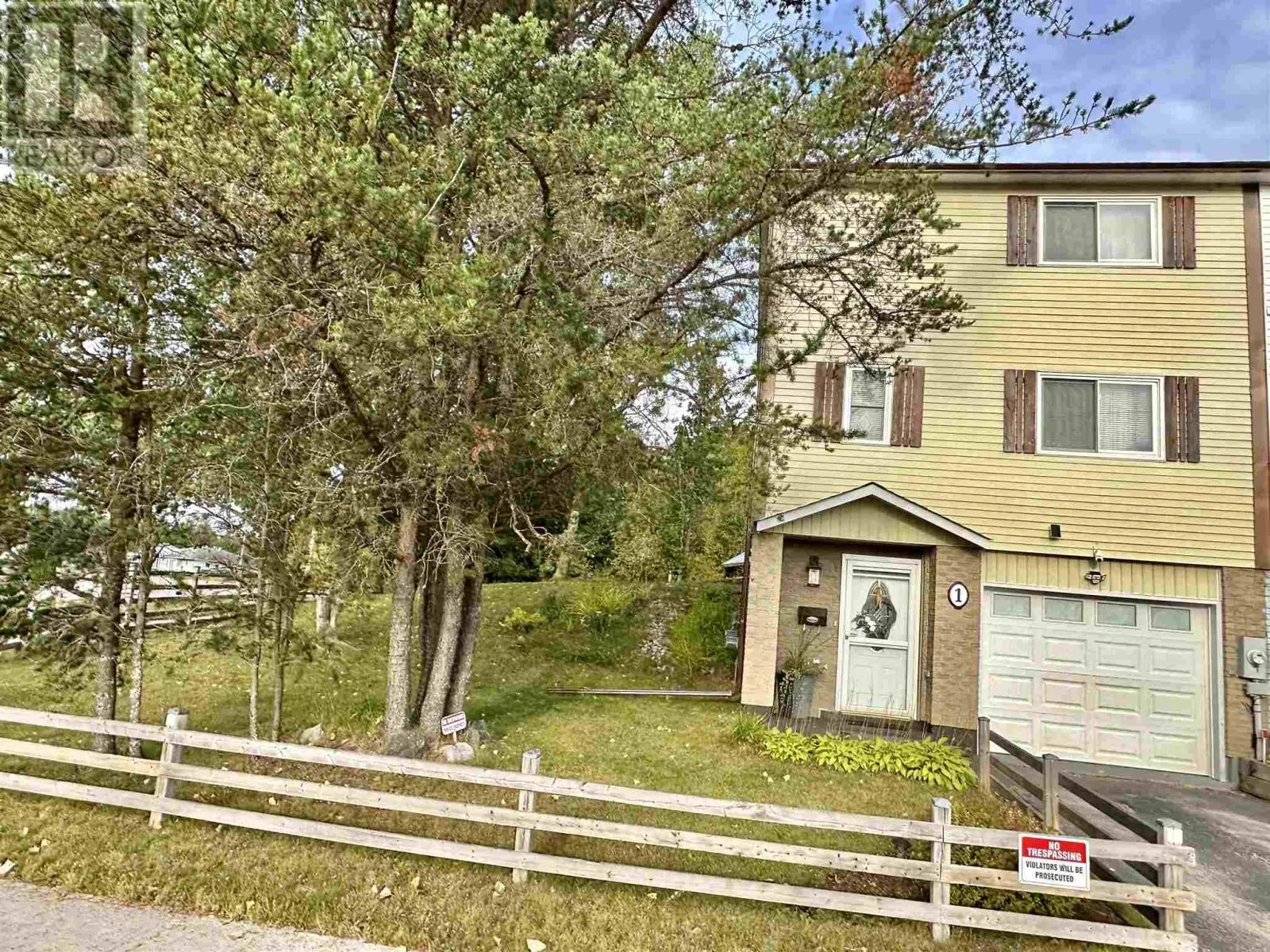 1 Gauthier PL