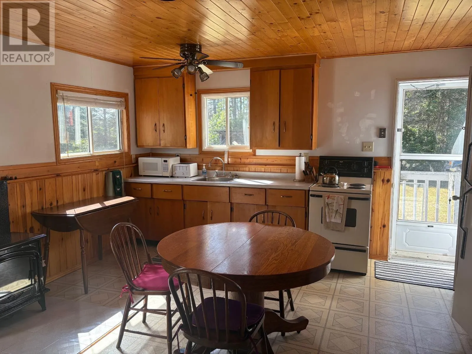 115 Whitman Dam RD