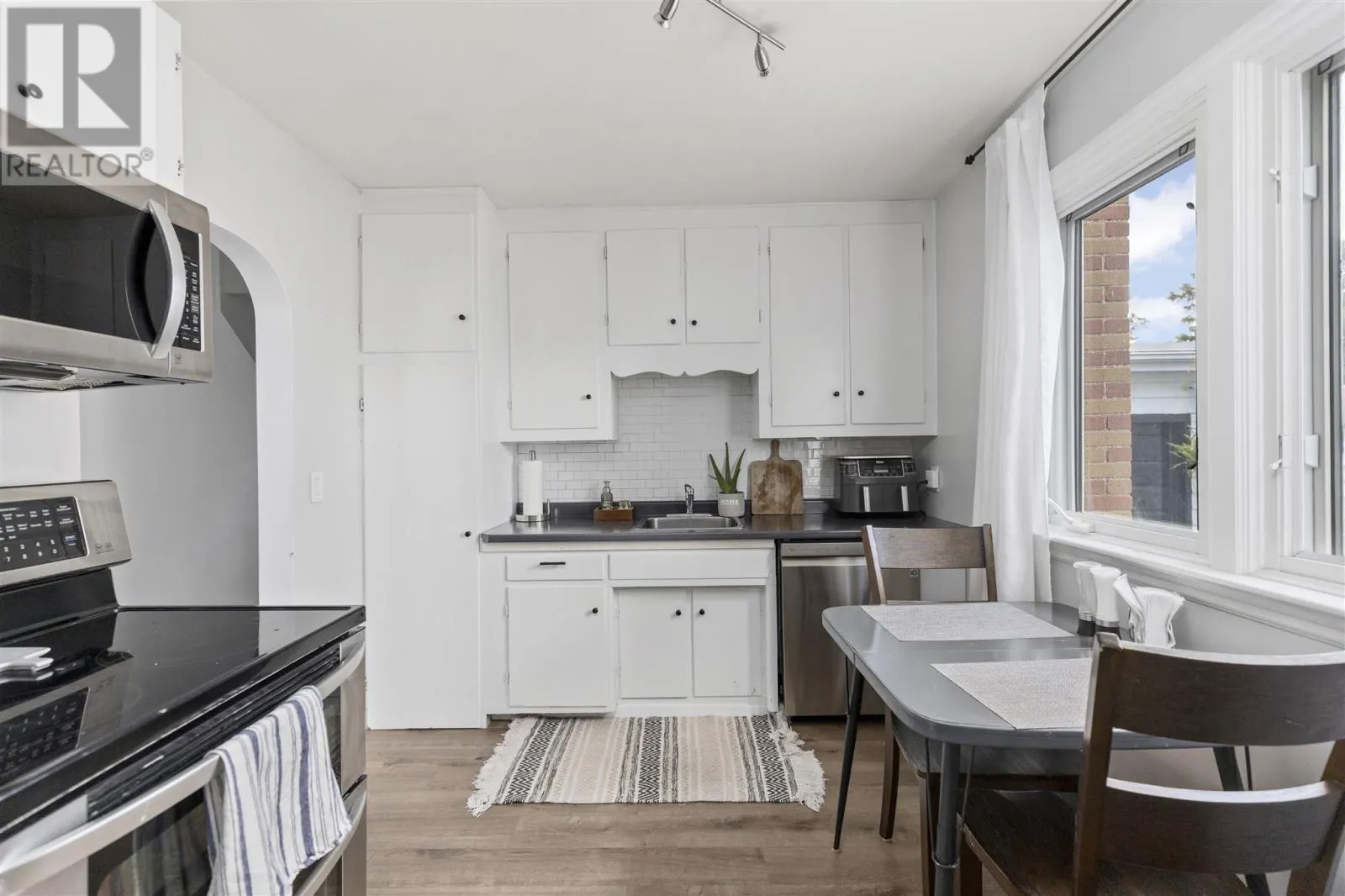 166 Brien AVE