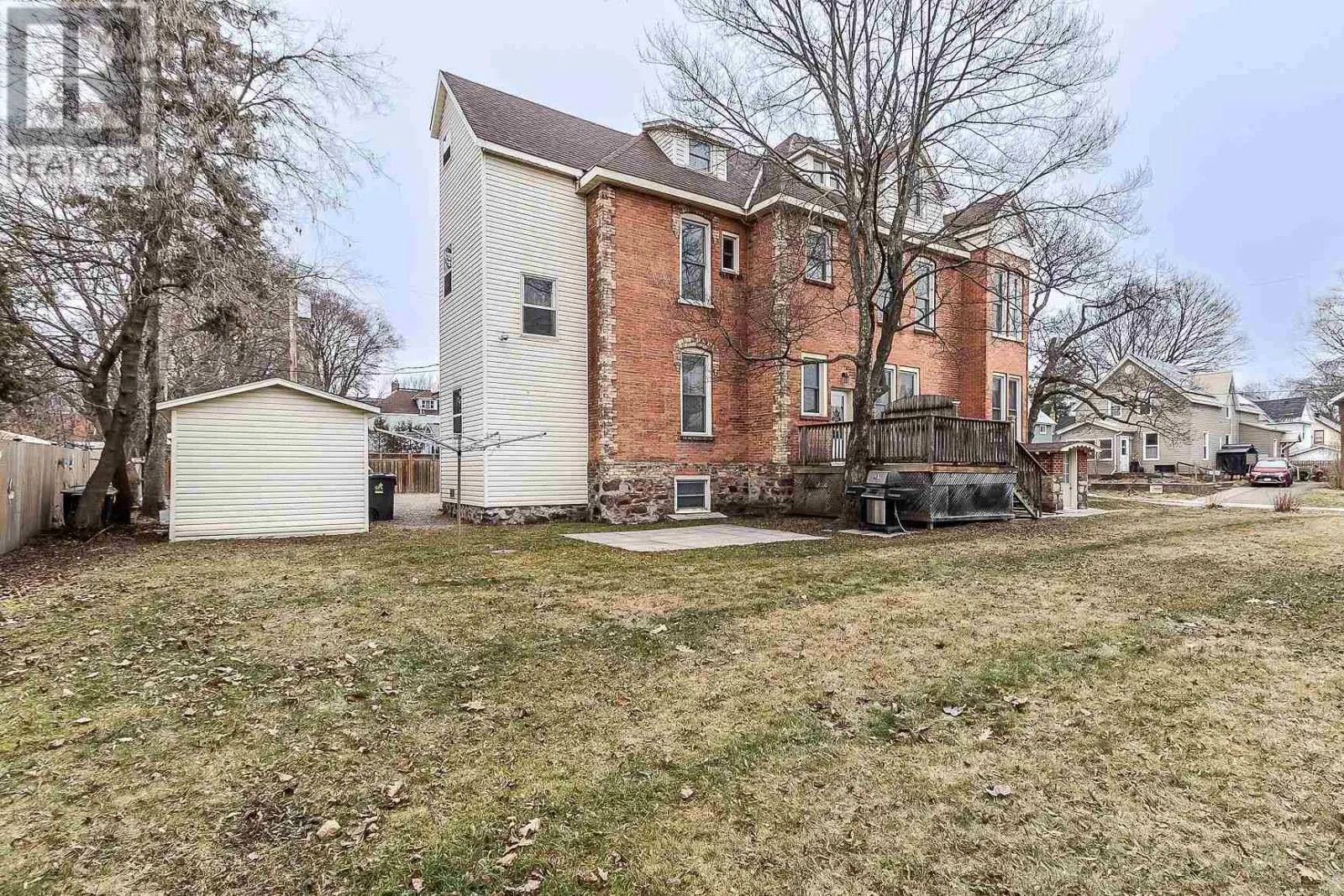 151 Woodward AVE
