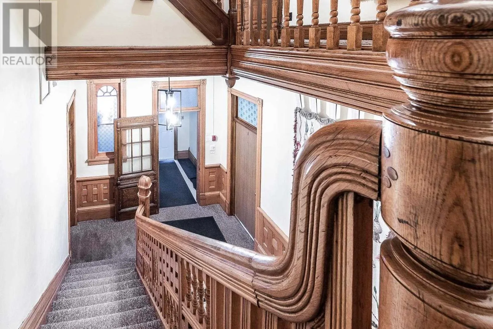 151 Woodward AVE