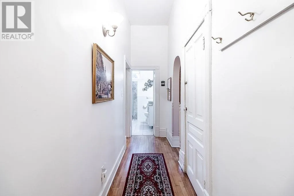 151 Woodward AVE