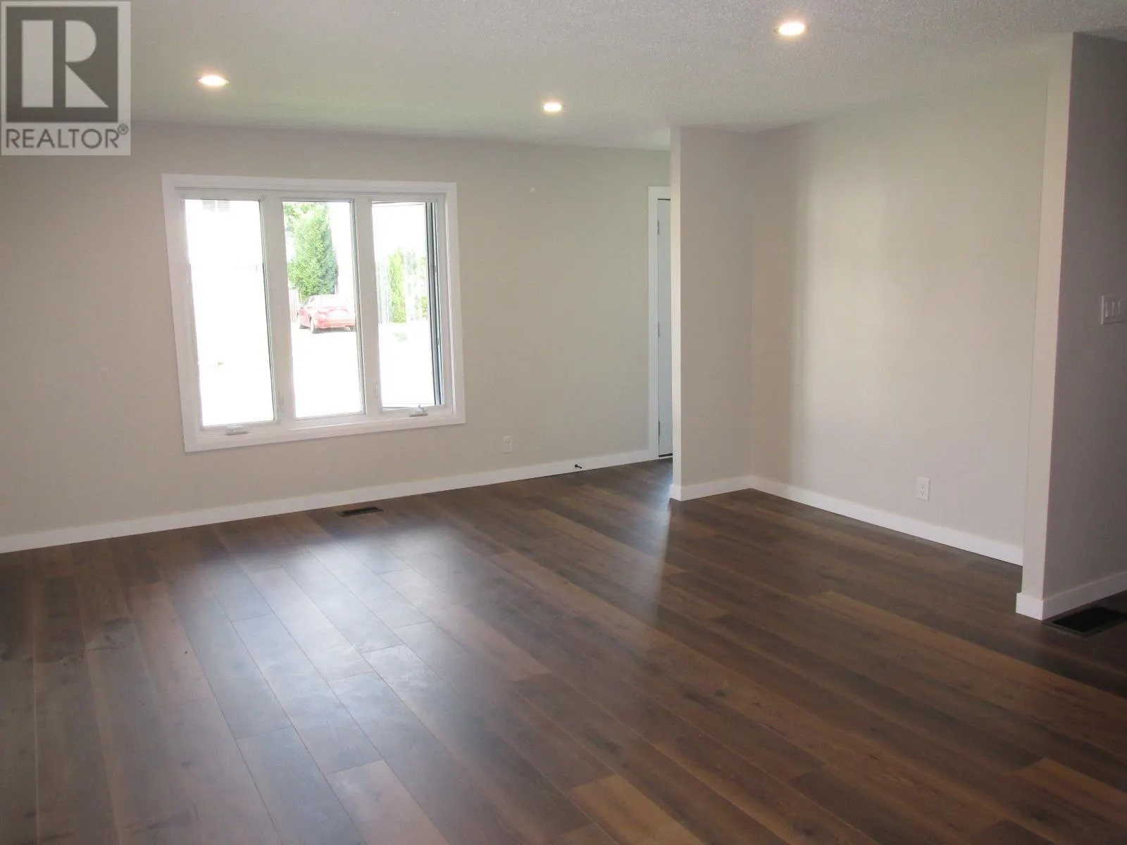 36 Hergott AVE