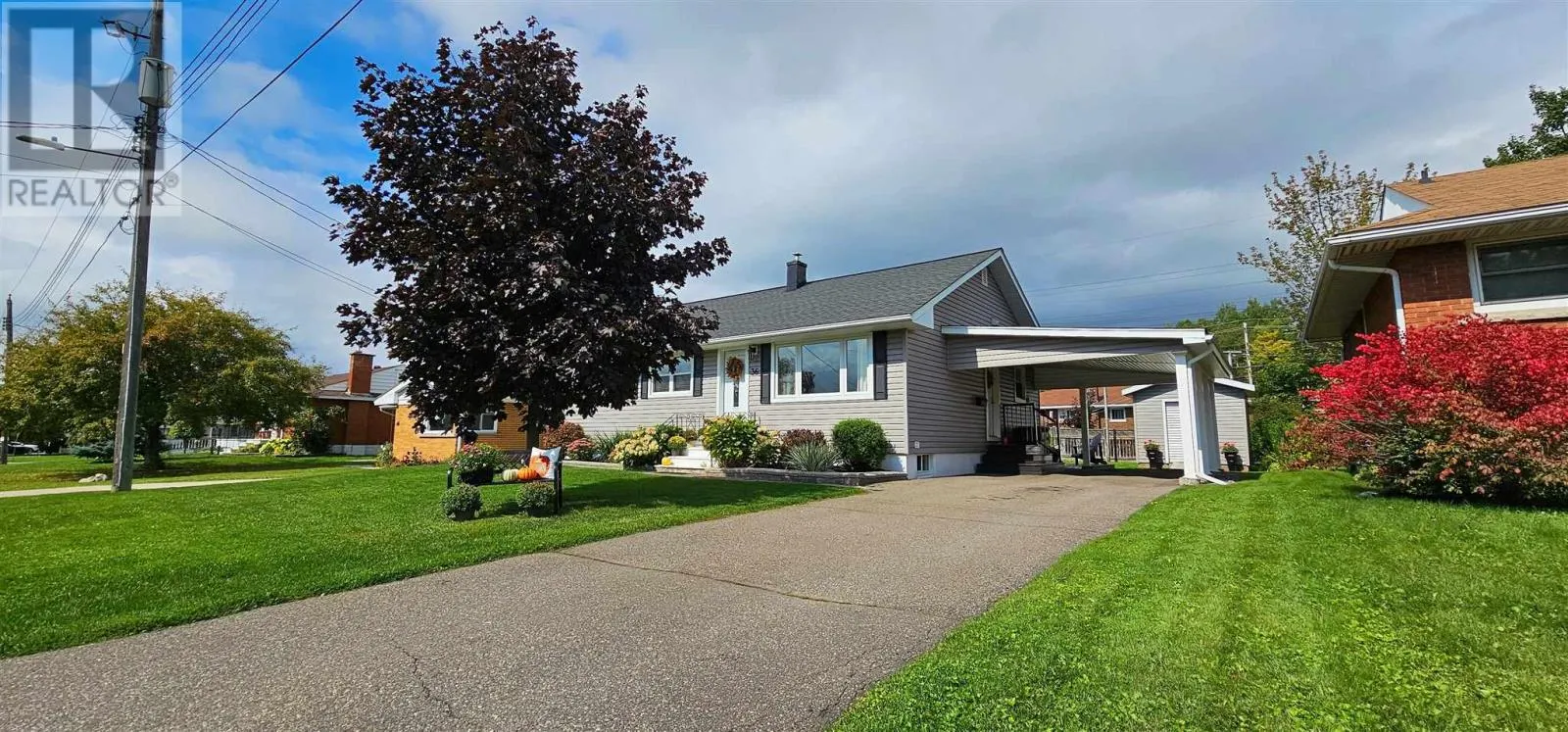 36 White Oak DR