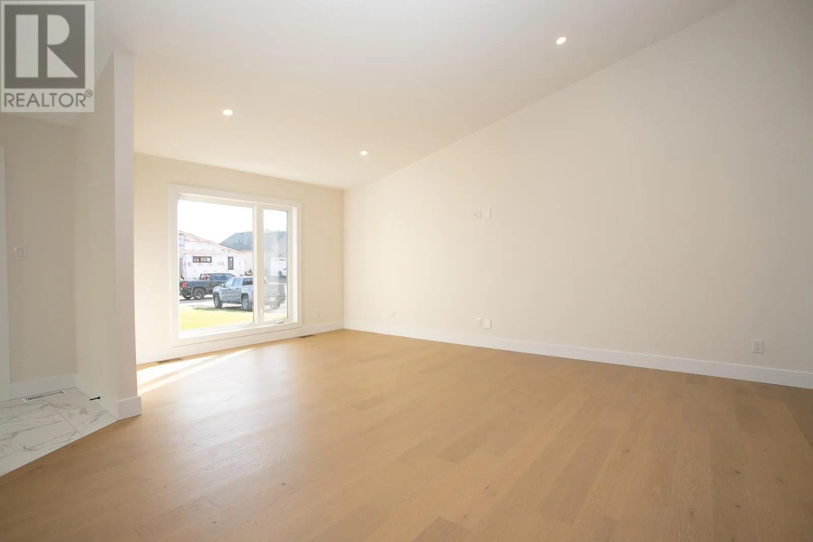 24 Noah DR