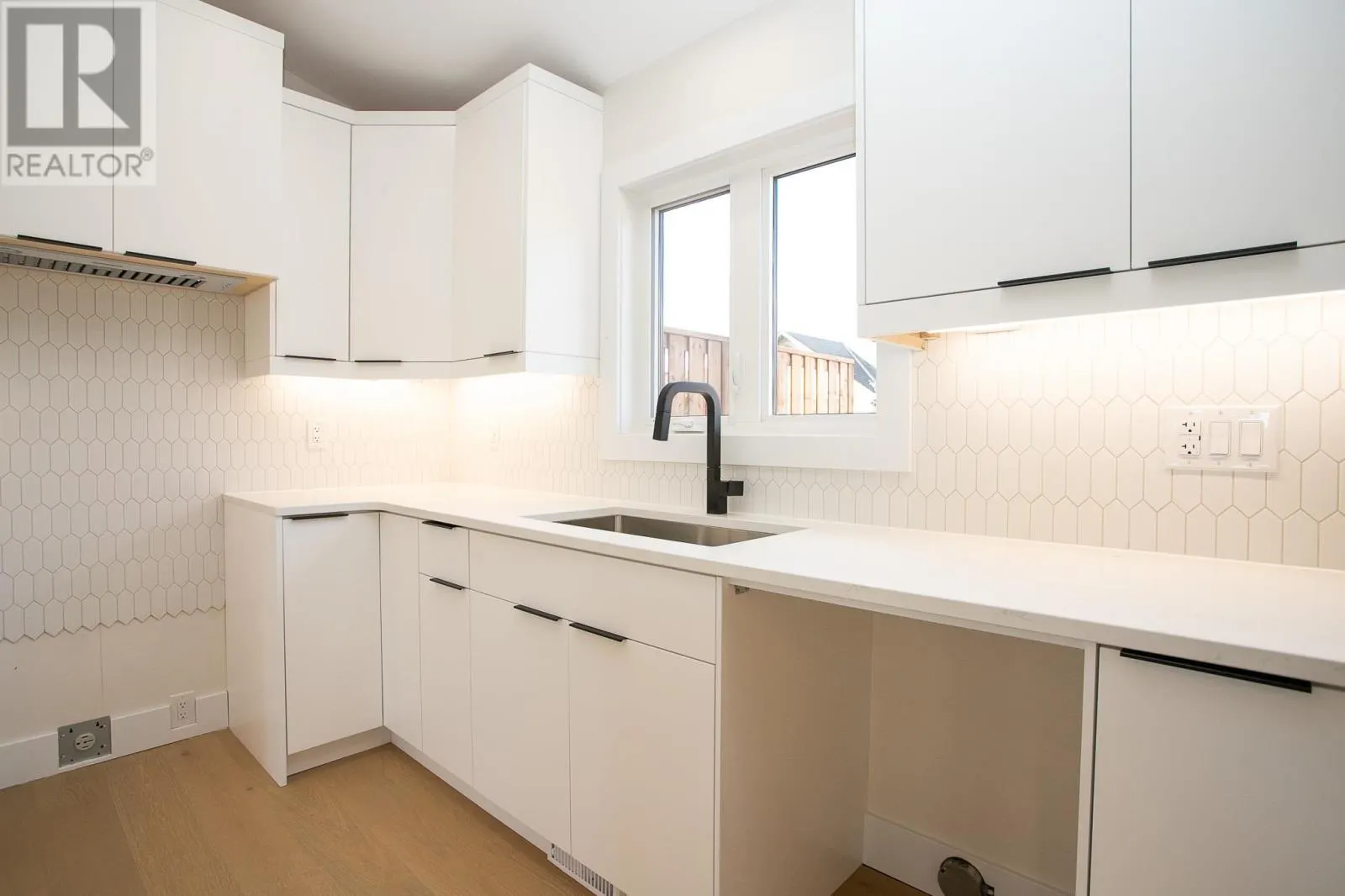 24 Noah DR