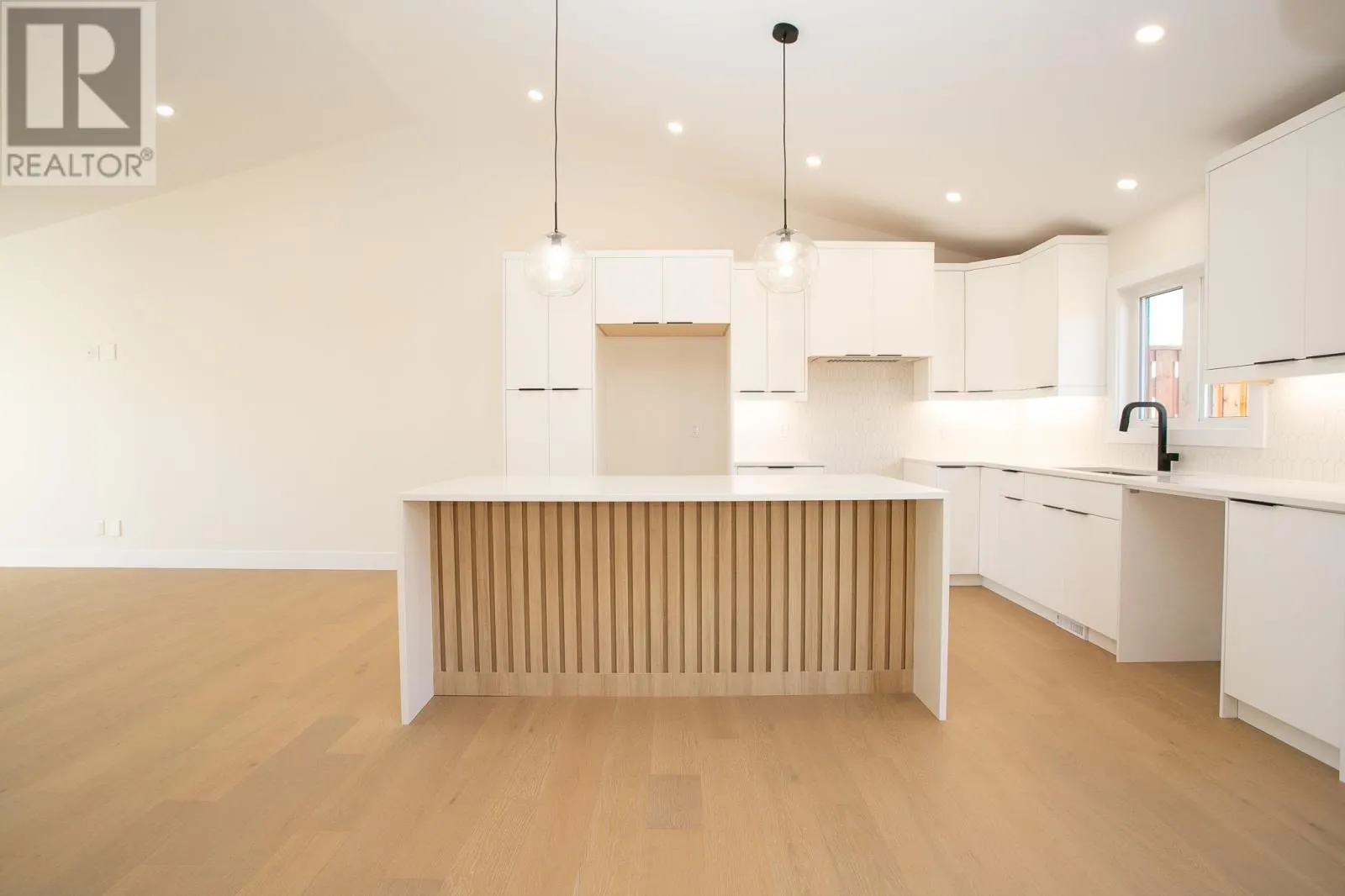 24 Noah DR