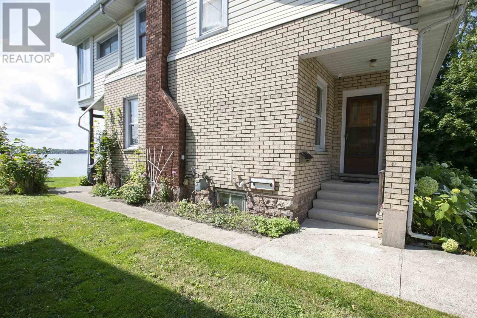 1 McPhail AVE