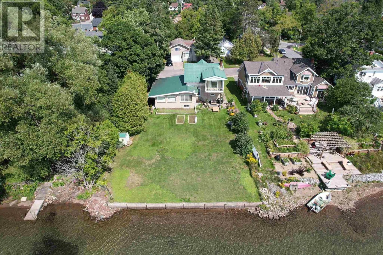 1 McPhail AVE