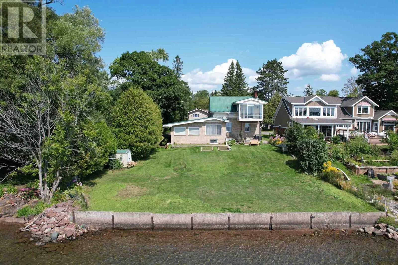 1 McPhail AVE