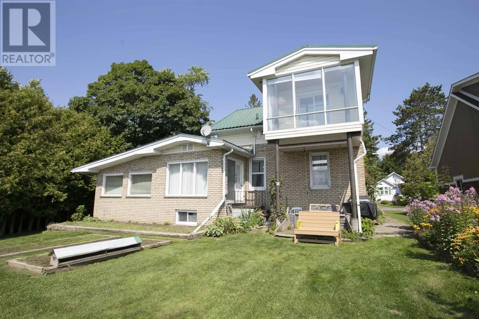 1 McPhail AVE