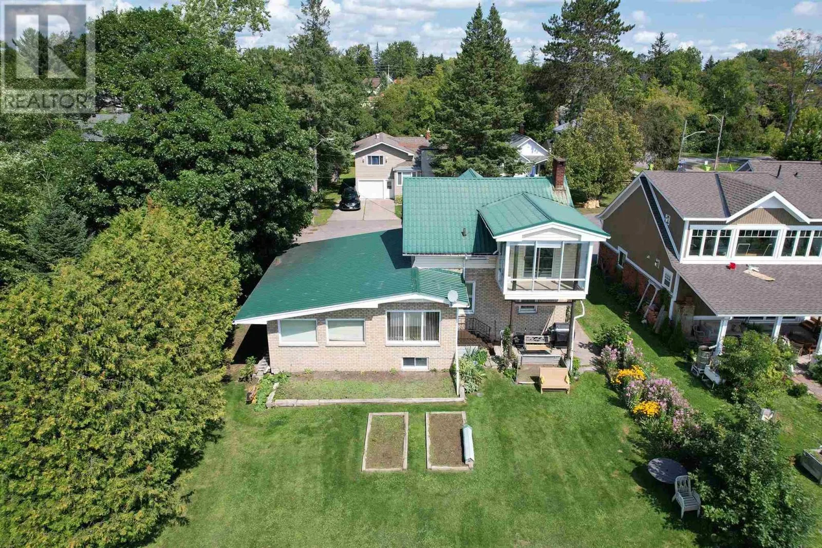 1 McPhail AVE