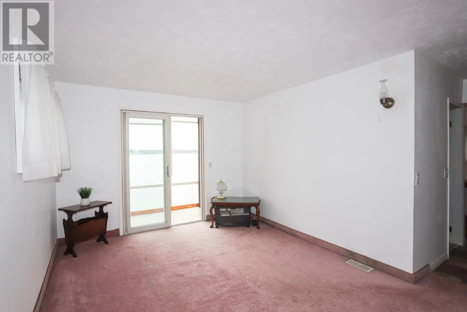 1 McPhail AVE