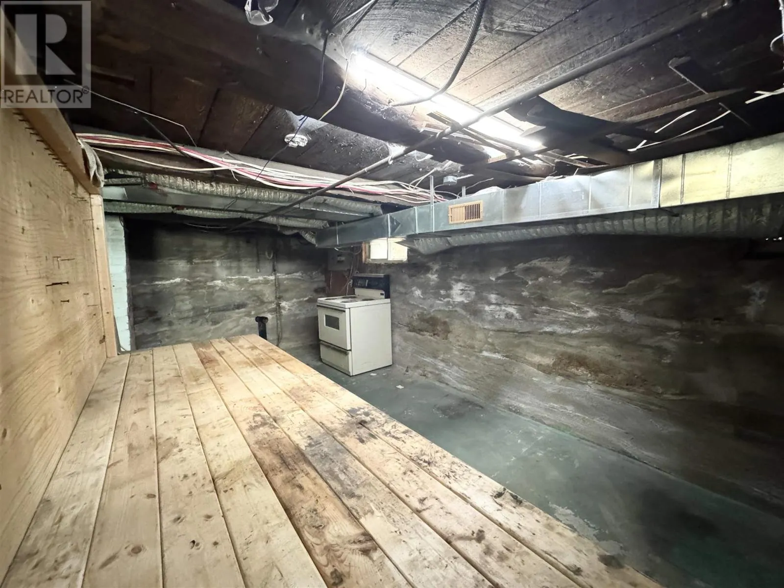 20 Aberdeen ST N