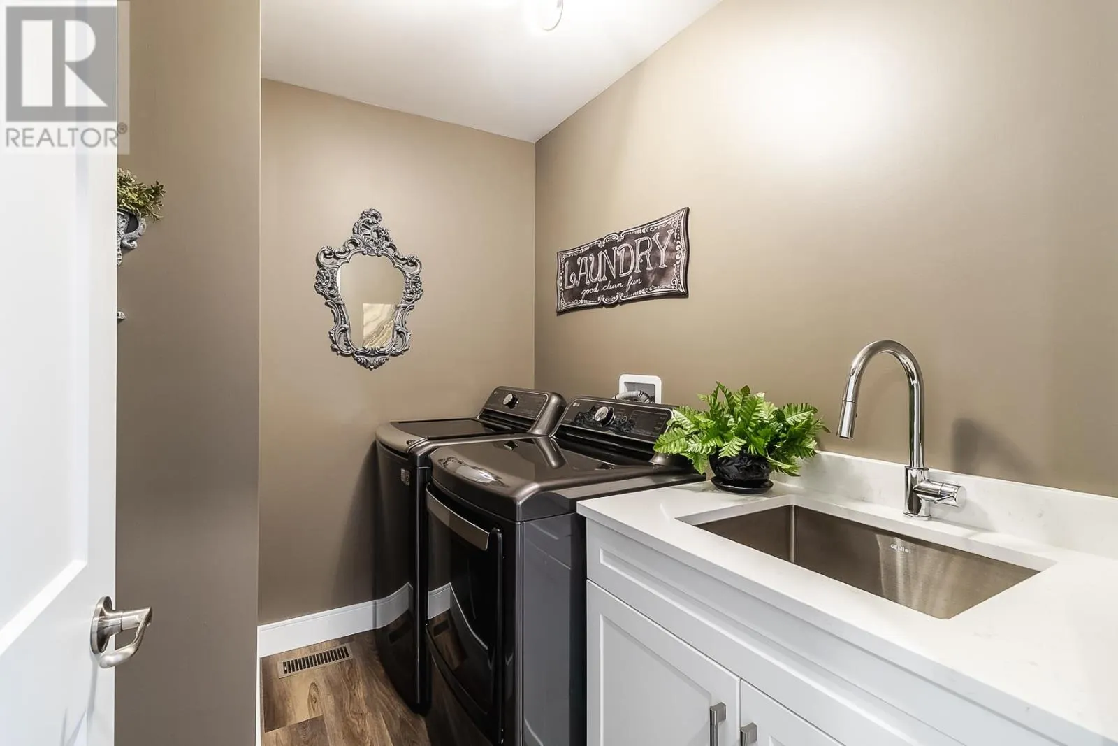 107 Chatfield DR