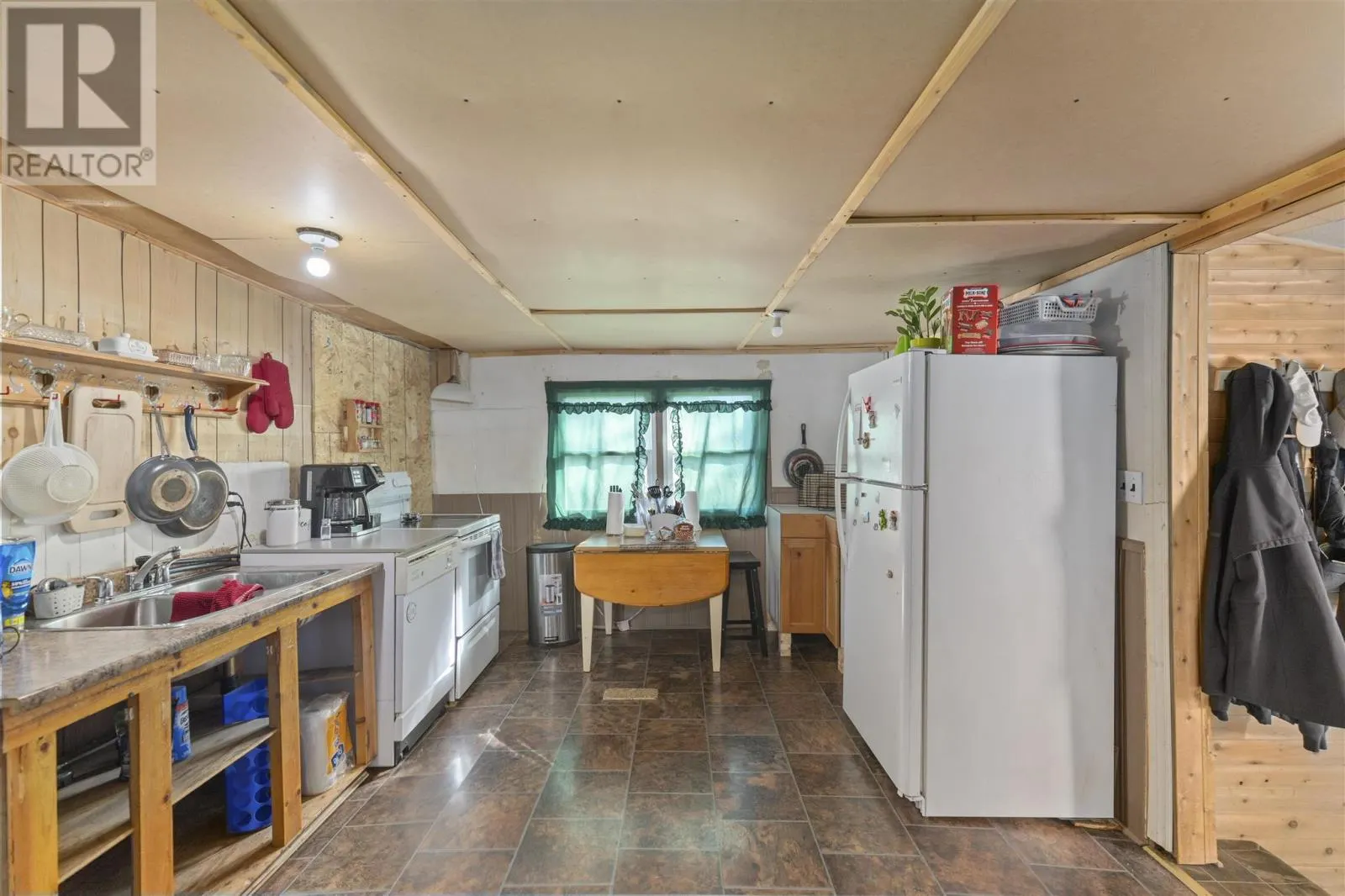 45 Hiltz RD|Aweres Township