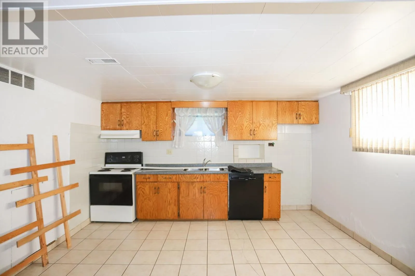 117 Turner AVE