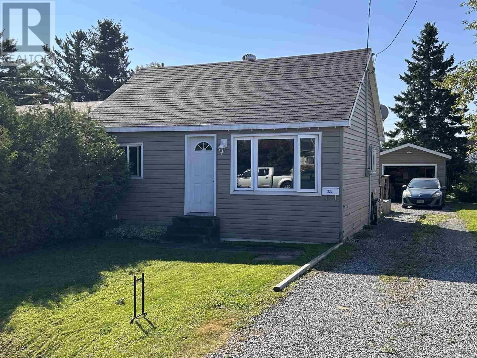 233 Selby RD