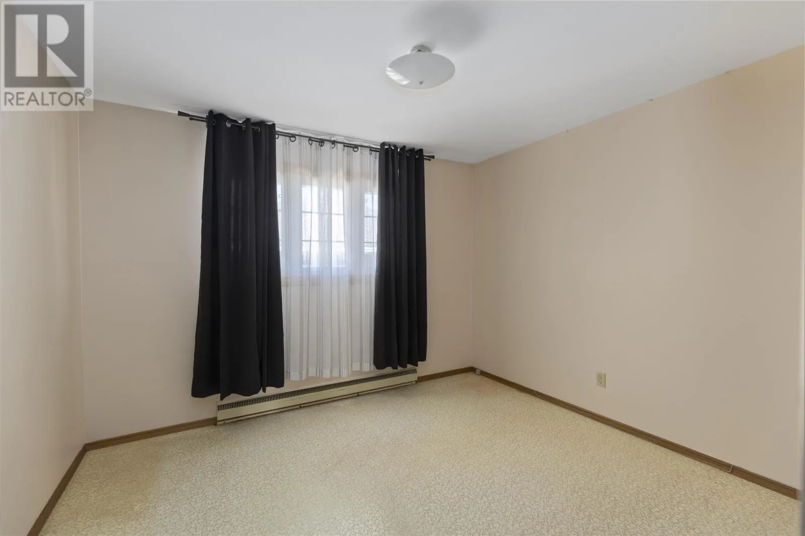 16 Admiral DR