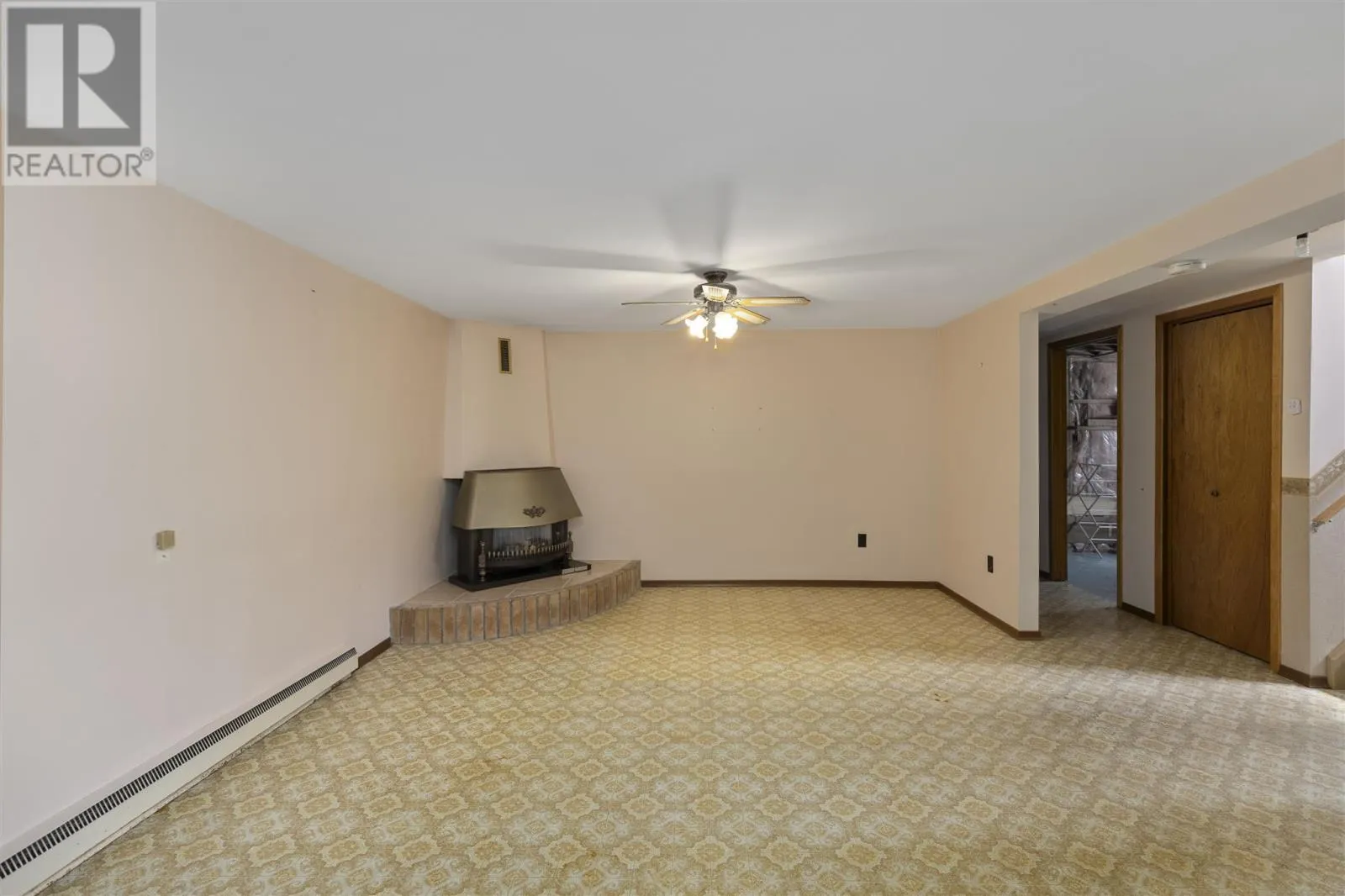 16 Admiral DR