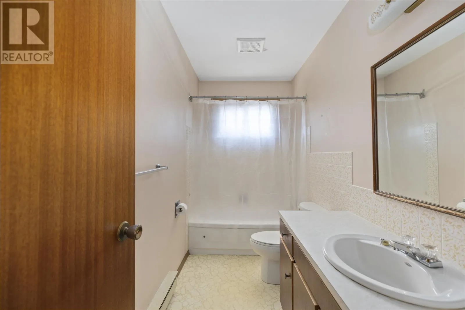 16 Admiral DR