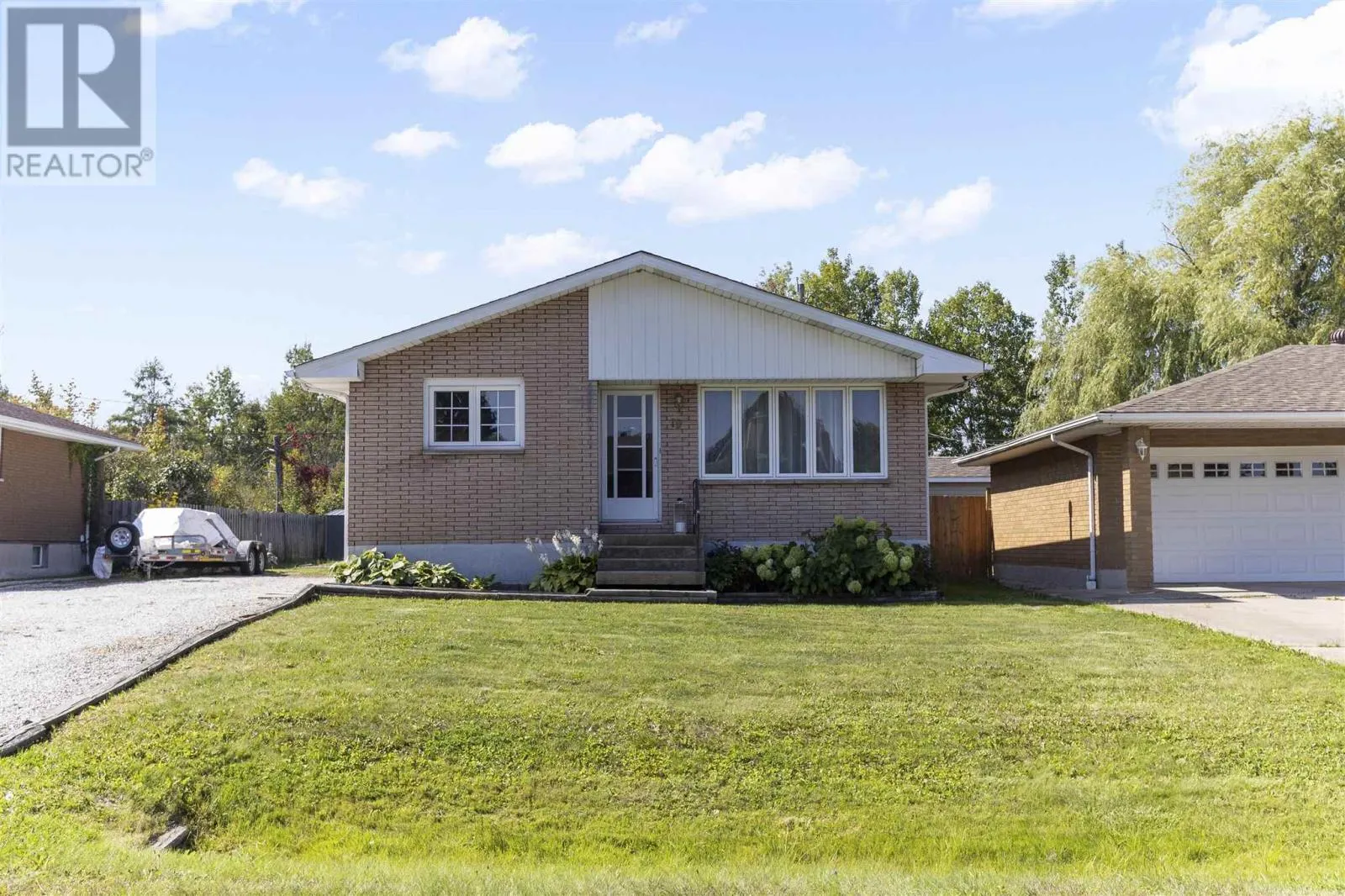 16 Admiral DR