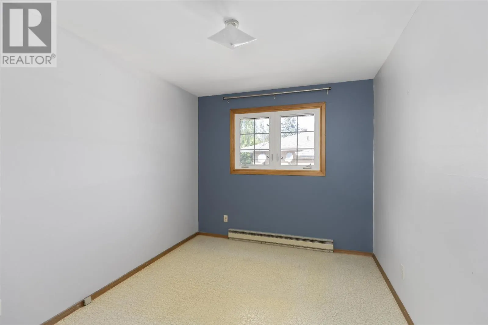 16 Admiral DR