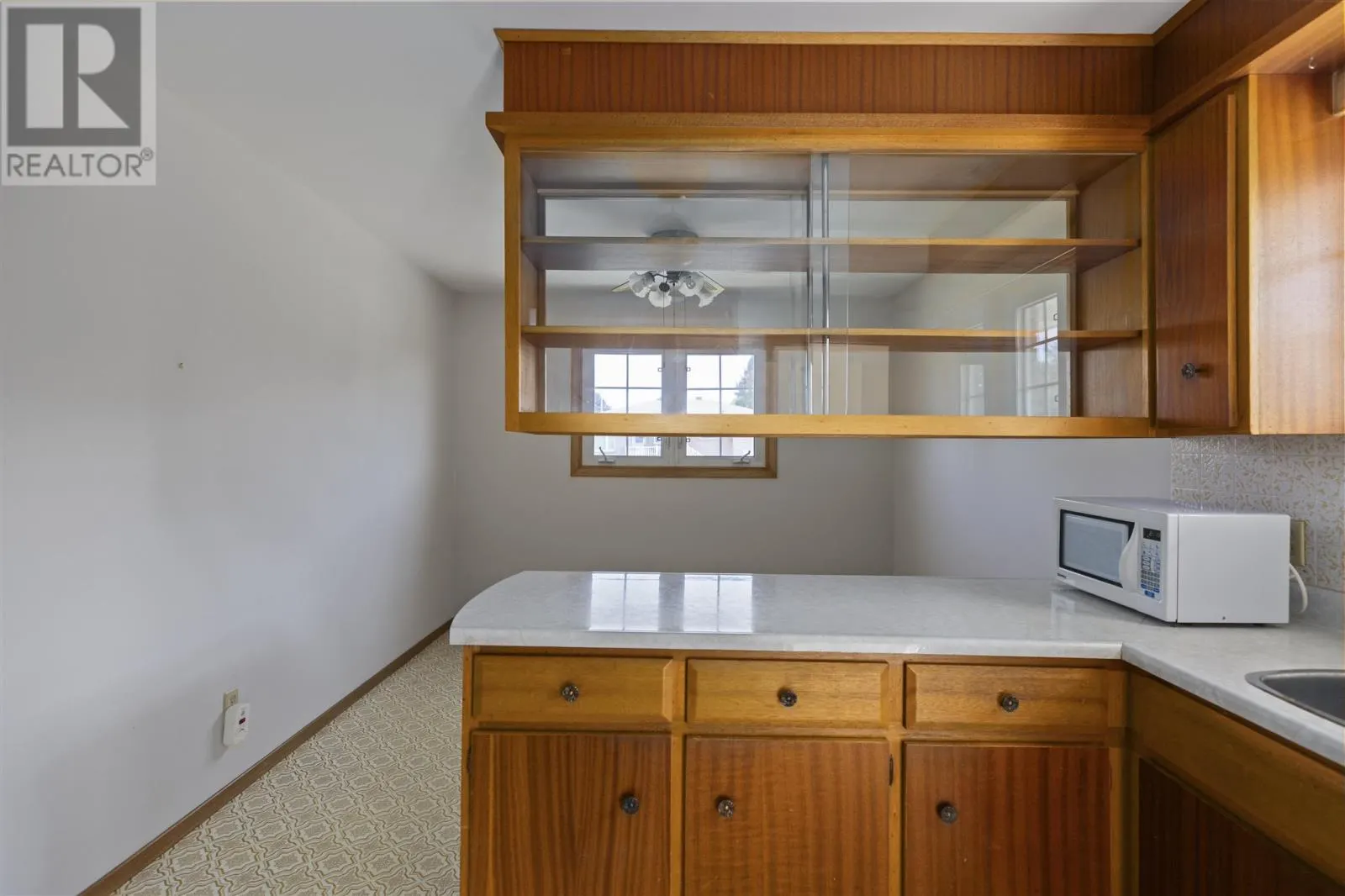 16 Admiral DR