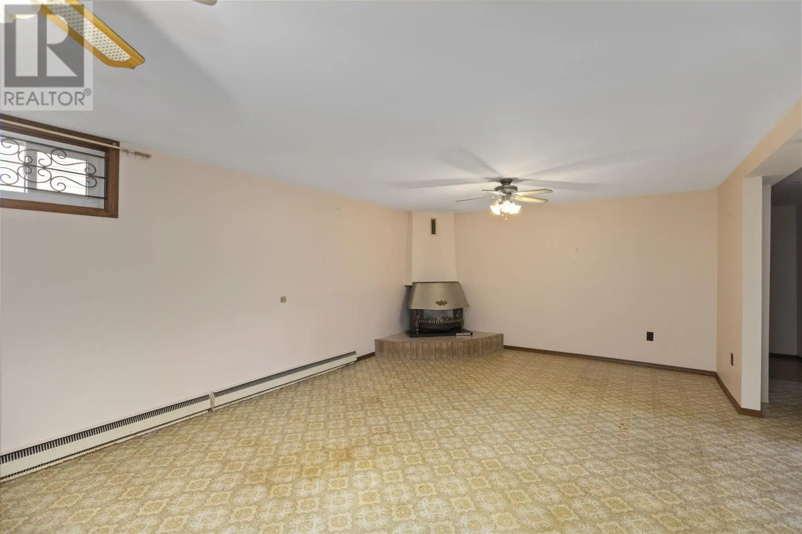 16 Admiral DR