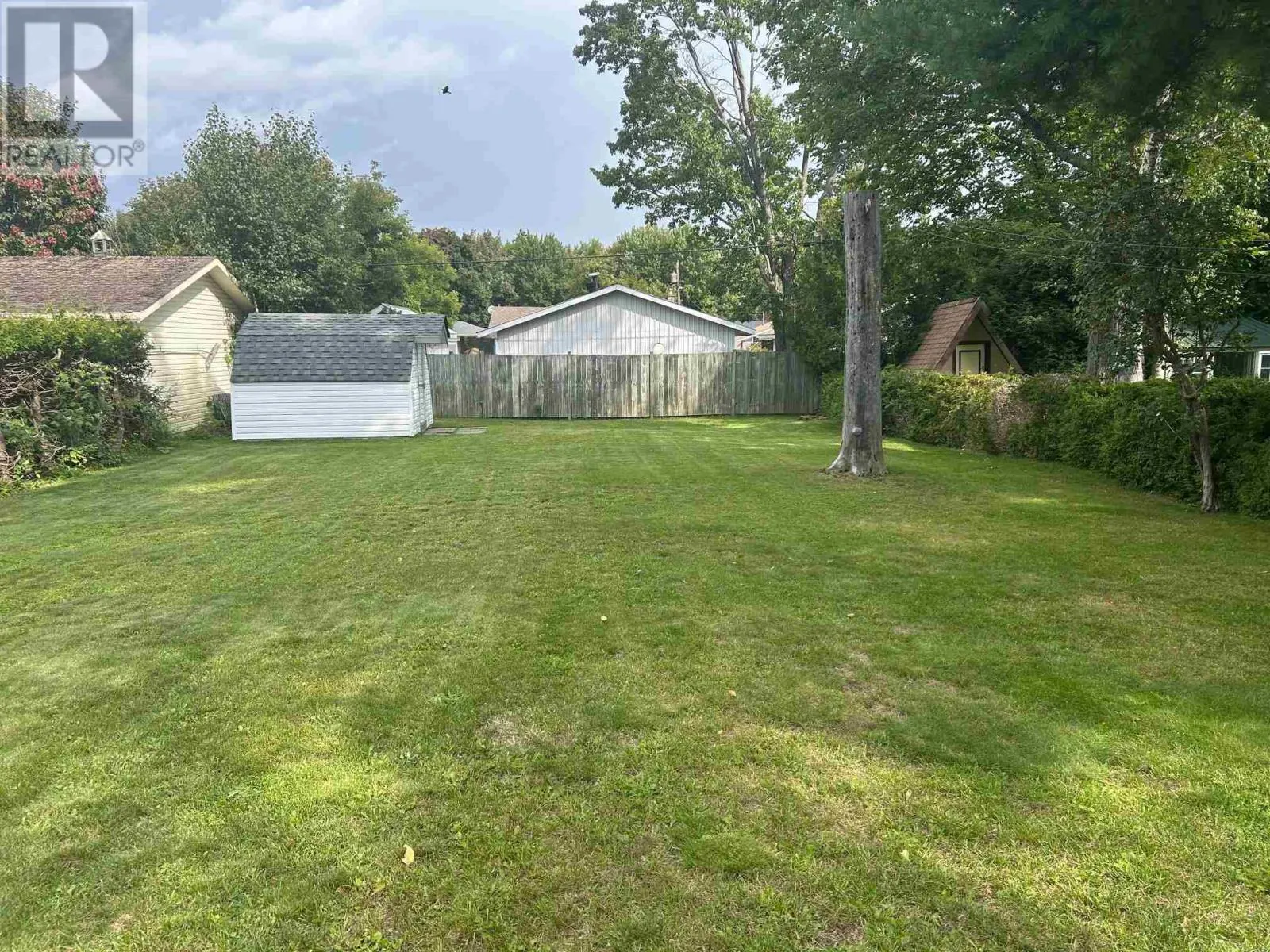 82 Lawson AVE