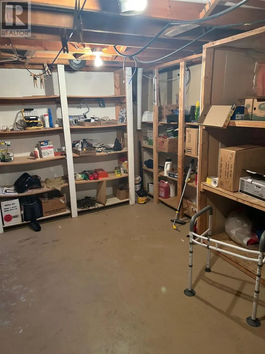 82 Lawson AVE