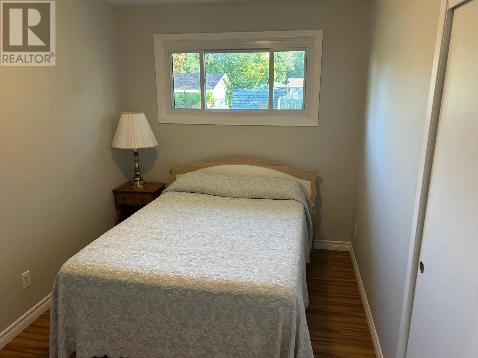82 Lawson AVE