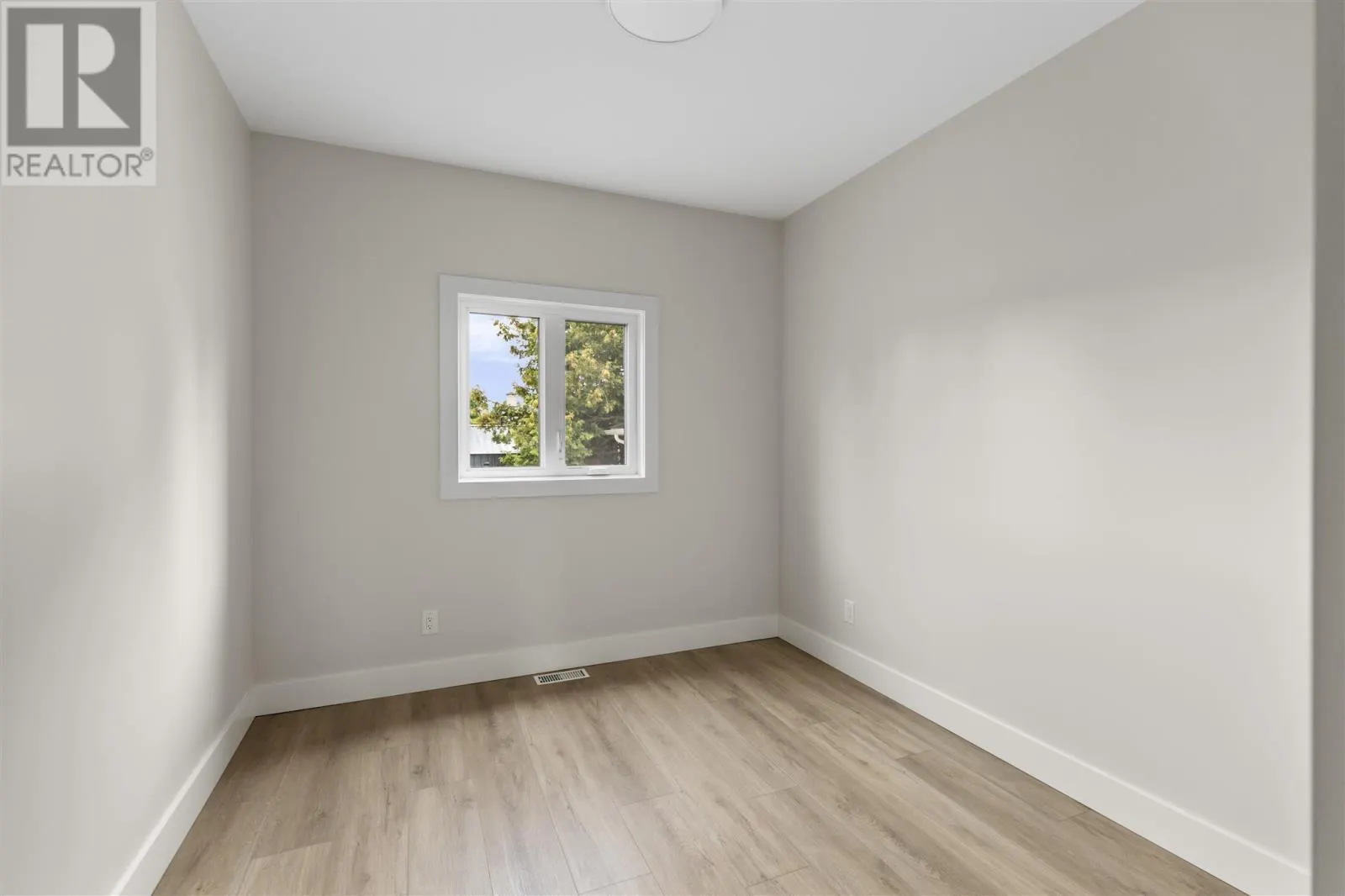 7 Sherbrook DR