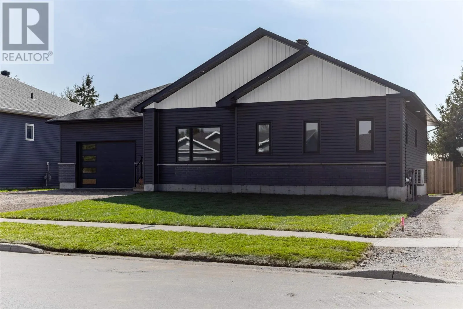 7 Sherbrook DR