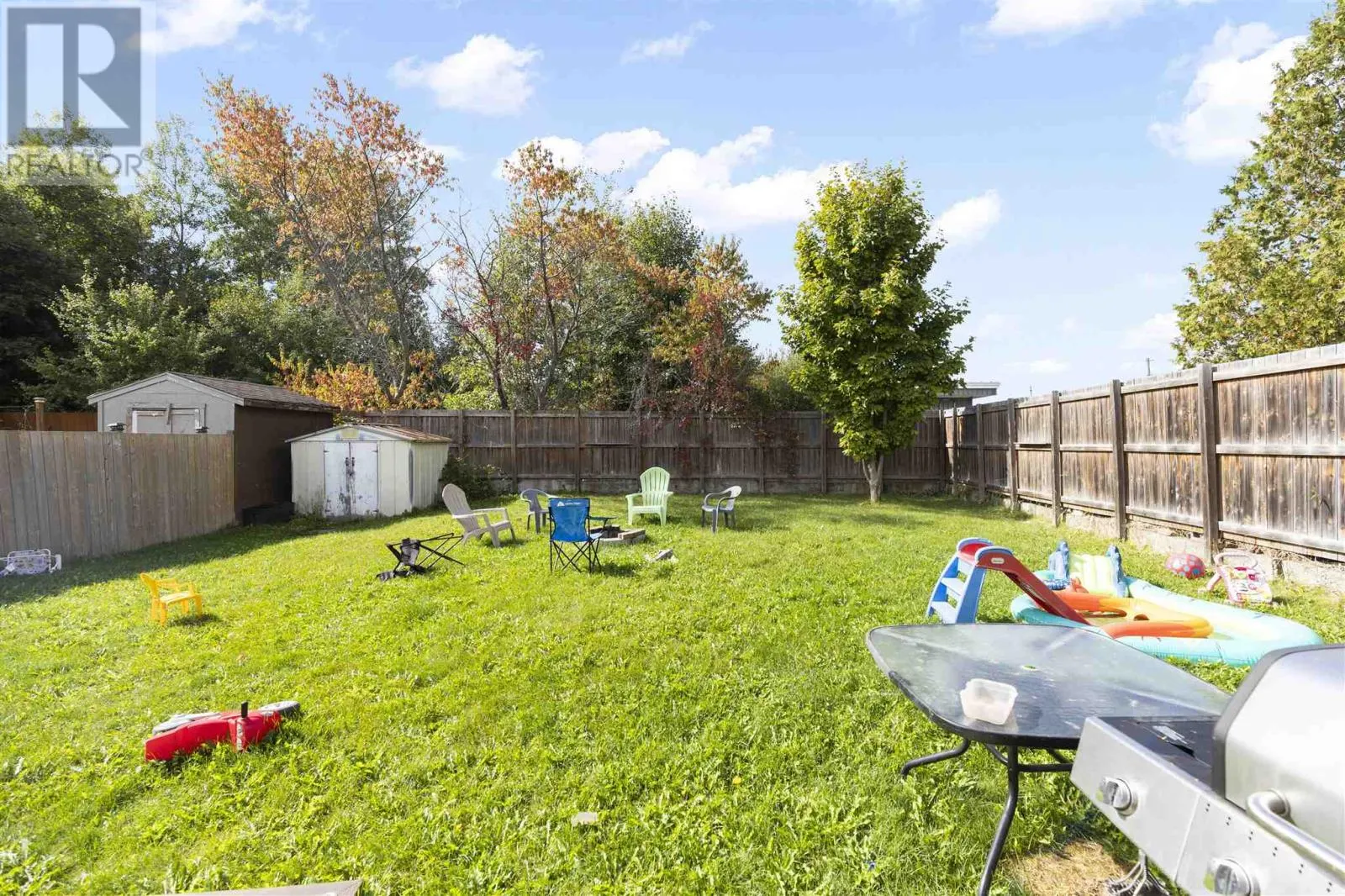 19 Silver Birch DR