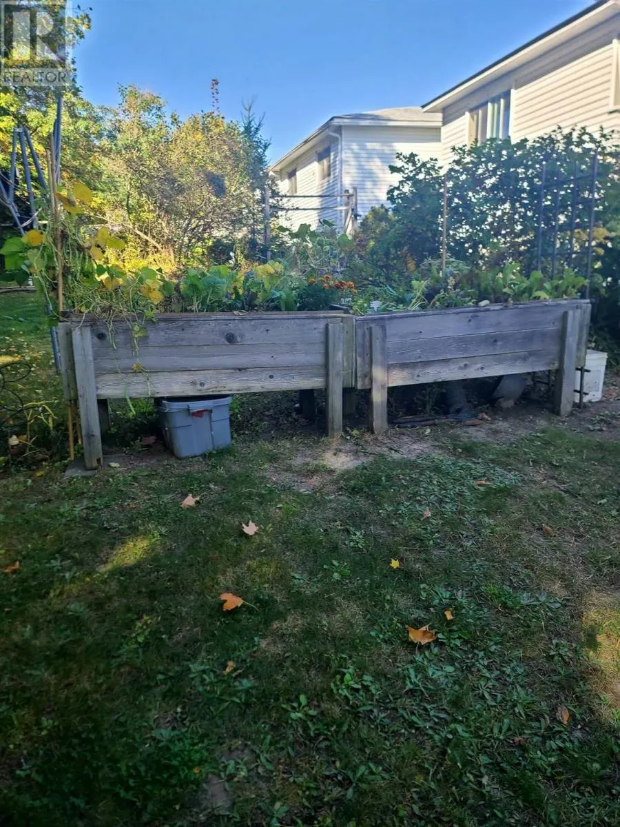 62 Taylor BLVD