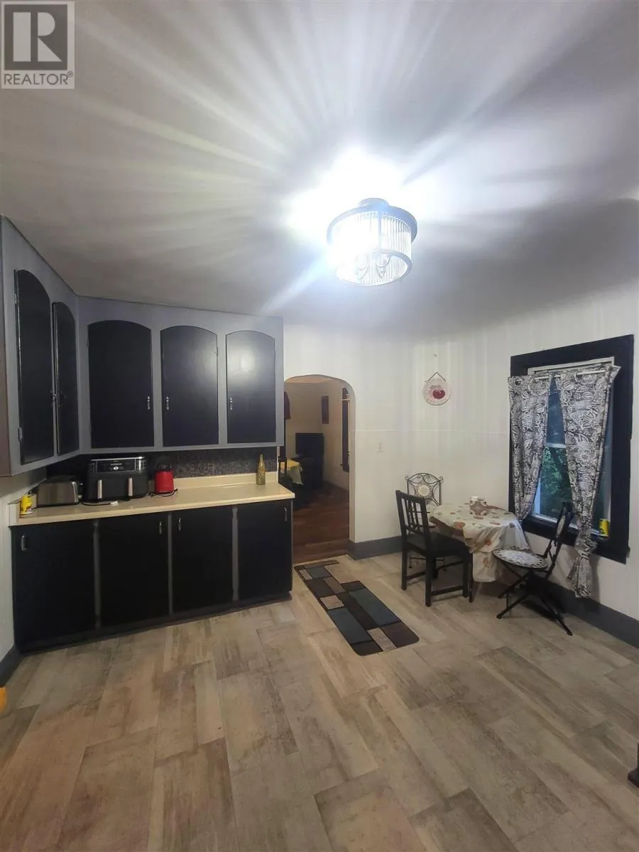 444 Laurier AVE