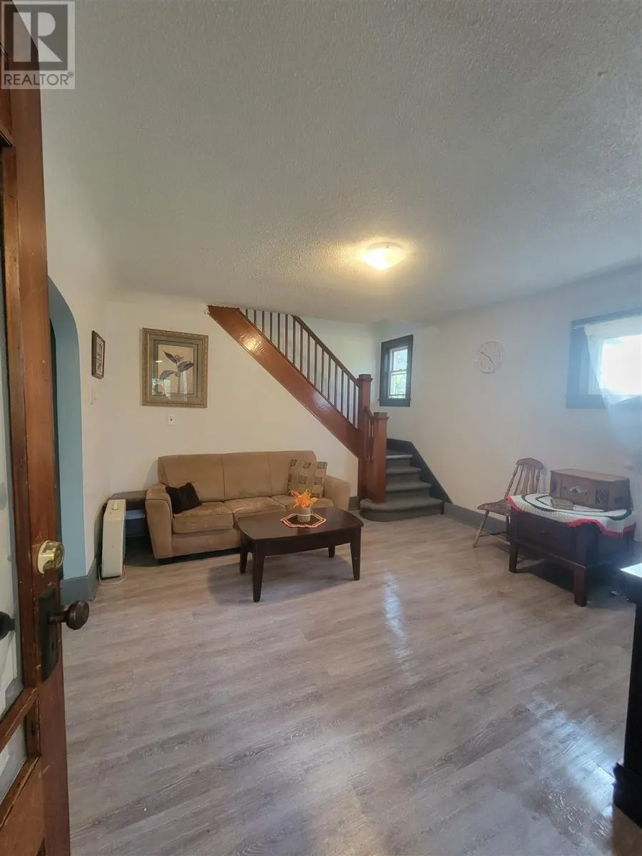 444 Laurier AVE
